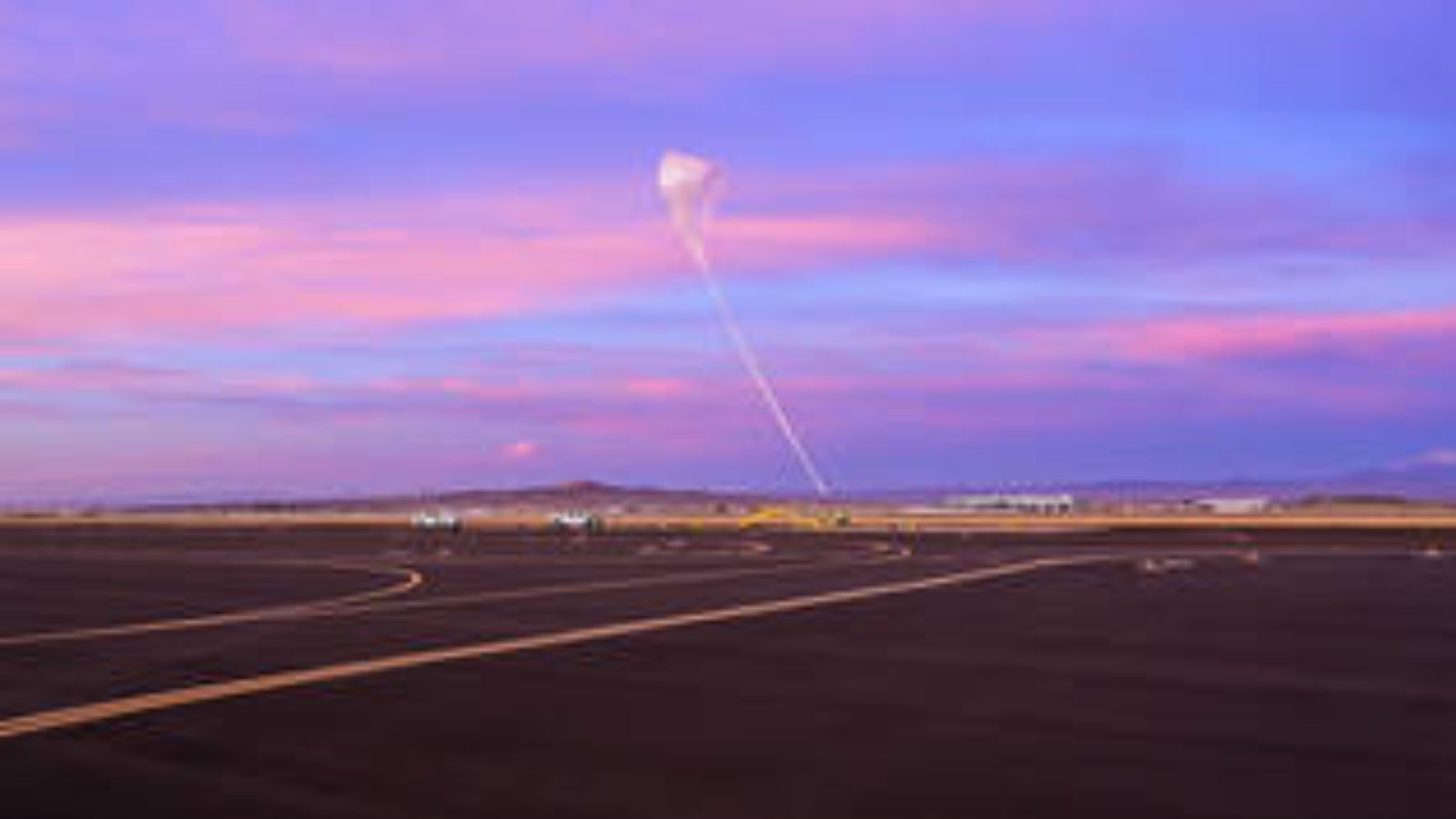 High-altitude balloons are one type of suborbital test vehicle available to researchers through commercial providers with support from NASA TechFlights. Credits: SpaceWorks Enterprises