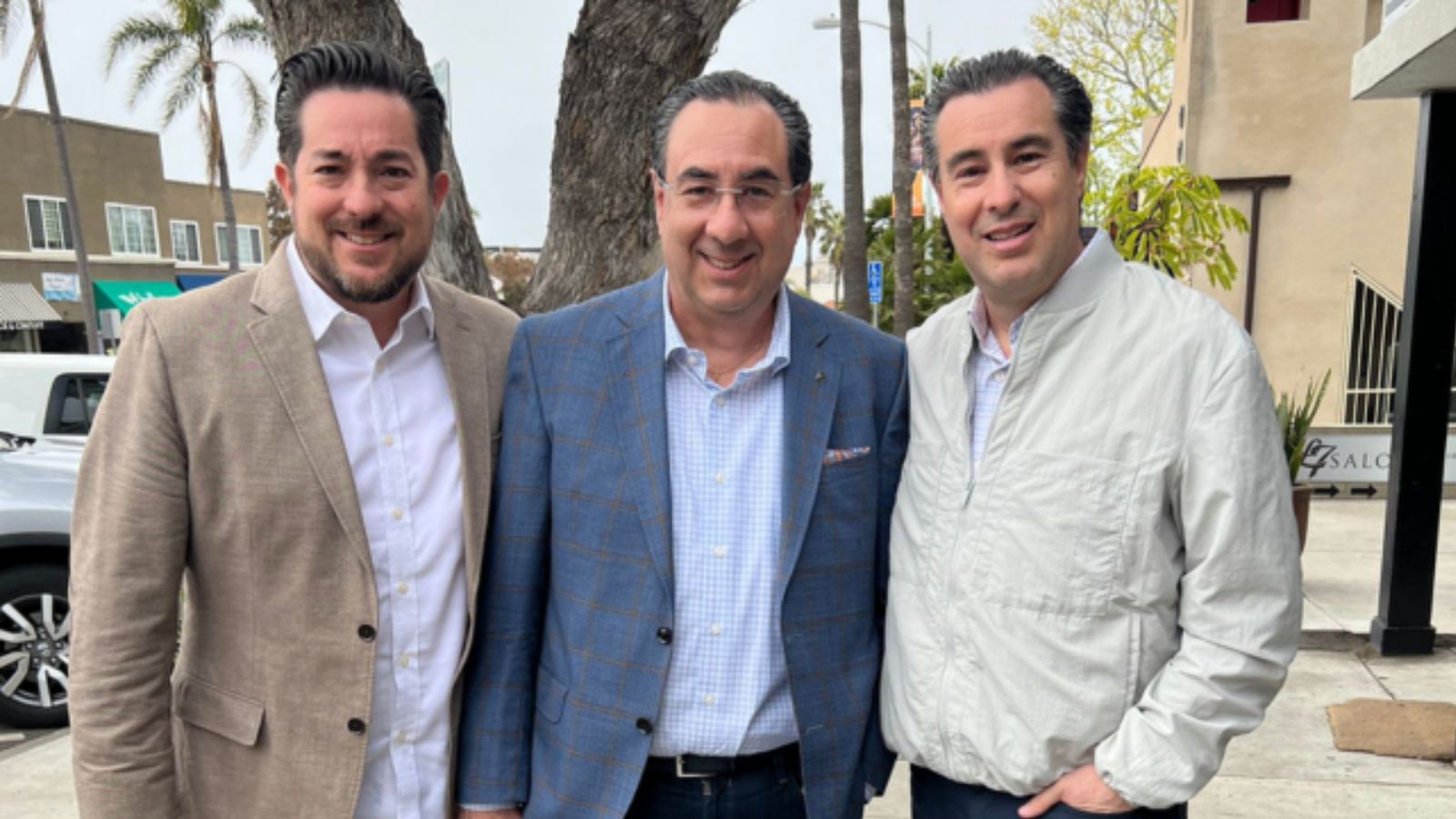 Electrical alumnus Octavio ('92, '00), civil alumnus Oscar ('00), and Omar ('92) Martinez